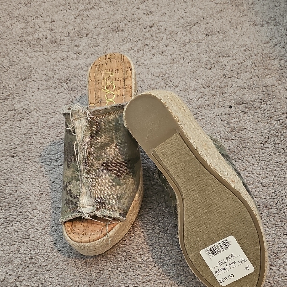 Sugar Camo Espadrille Wedge Sandals
